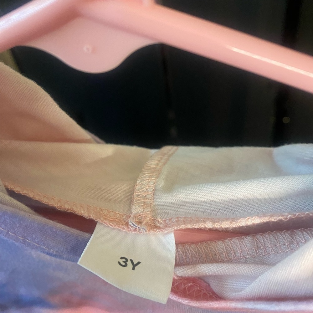 ‼️TODDLER TYE DYE CROP HOODIE‼️ - Picture 3 of 4
